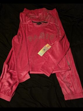 Paris Hilton Hot Pink Velour Lounge Top with Branded Trim And Bottoms